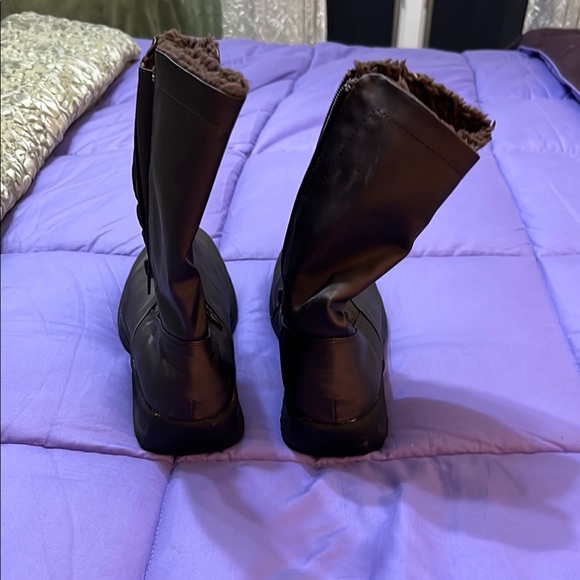 Totes Excellent Condition Brown Boot - Picture 3 of 4